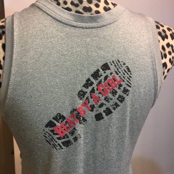 💙Great cond Nike Dri-Fit workout shirt💙 - Picture 8 of 8